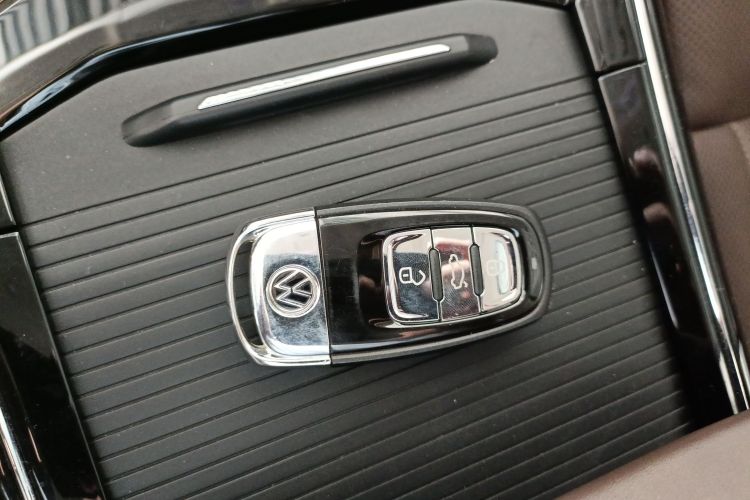 大众 辉昂 2021款 380TSI 尊贵版中控内饰11