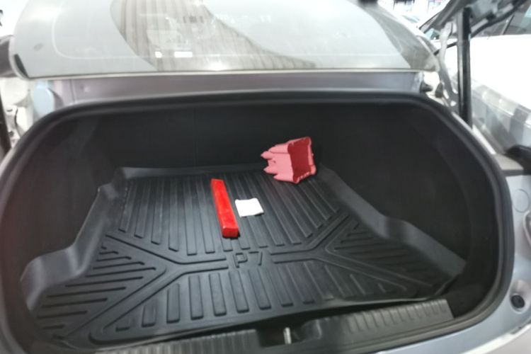 小鹏P7 2022款 480E机舱底盘23