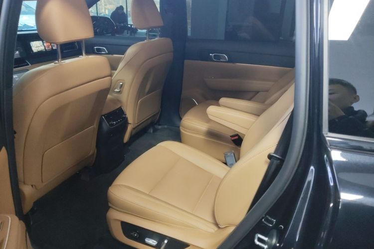 理想汽车 理想ONE 2021款 增程6座版中控内饰21