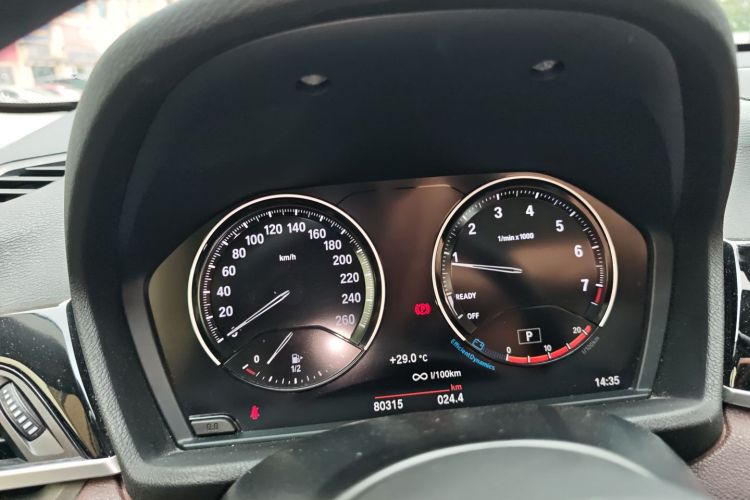 宝马X1 2021款 sDrive25Li 领先型中控内饰14