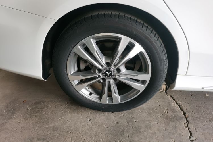 奔驰C级 2019款 C 180 L 时尚型运动版车身外观6002