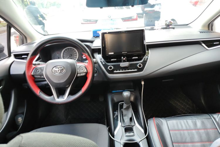 丰田 卡罗拉 2019款 1.2T S-CVT GL-i精英版中控内饰12