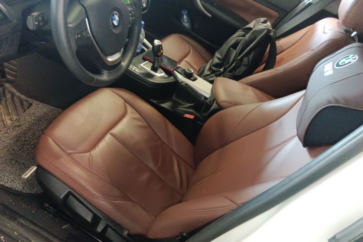 宝马1系(进口) 2018款 118i 领先型局部细节19