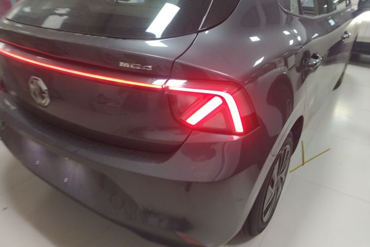 名爵 MG4 EV 2026款 437 随心版车身外观9