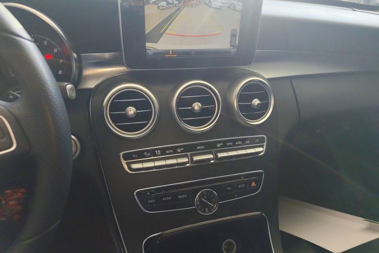 奔驰C级(进口) 2018款 C 200 旅行轿车中控内饰16