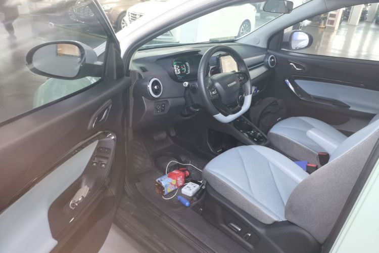 奇瑞新能源 小蚂蚁 2022款 甜粉款 全糖版 三元锂 30kW 301km中控内饰7003