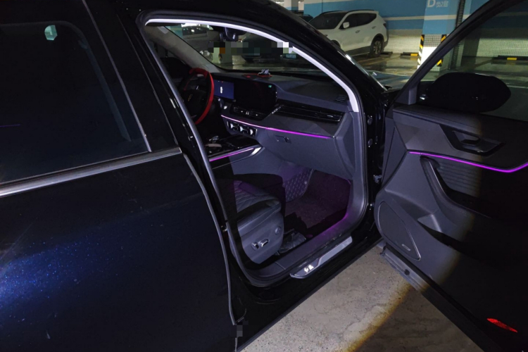 红旗HS5 2023款 2.0T 旗享Pro版局部细节9005