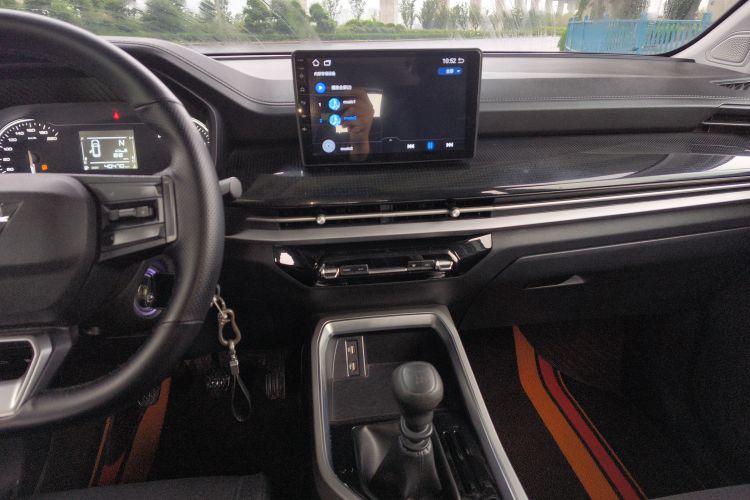 五菱汽车 五菱佳辰 2022款 1.5L 手动乐享精英型中控内饰16