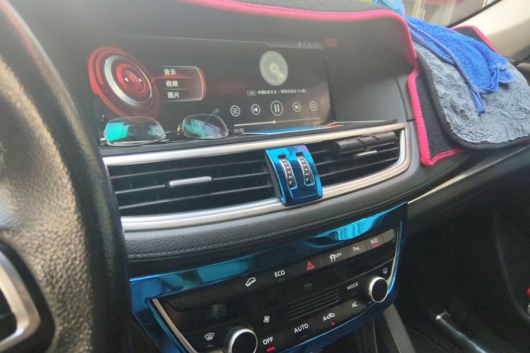 宝沃BX7 2016款 28T 四驱豪华版 5座局部细节16