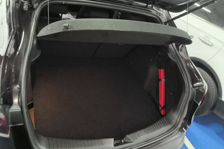 马自达CX-4 2020款 2.0L 自动两驱蓝天活力版机舱底盘23