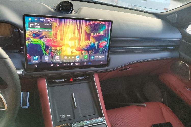 鸿蒙智行 问界M5 2025款 纯电  Ultra 后驱版中控内饰16