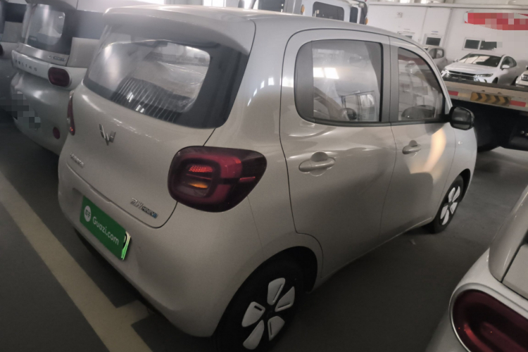 五菱汽车 宏光MINIEV 2025款 四门版 进阶款车身外观7