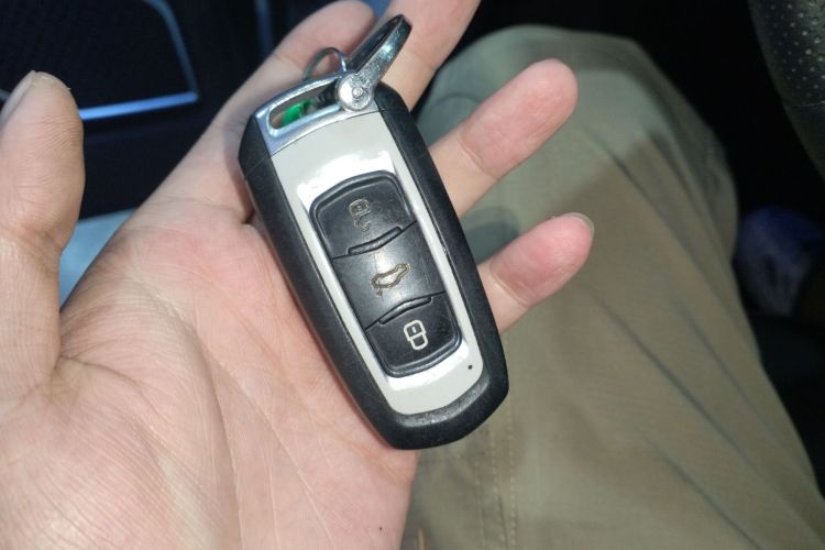 吉利汽车 帝豪GS 2016款 优雅版 1.3T 自动领尚型中控内饰7001