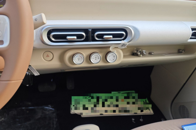 五菱汽车 宏光MINIEV 2024款 第三代 215km 青春版中控内饰16