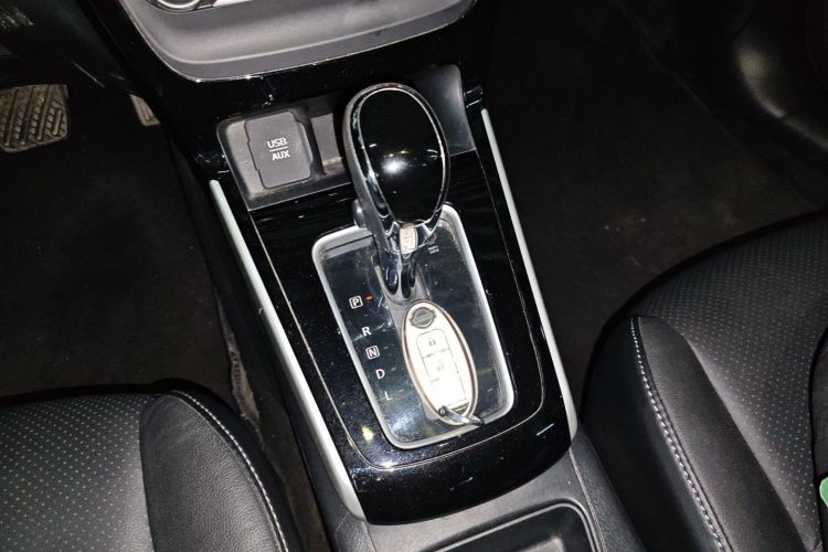 日产 轩逸 2018款 1.6XV CVT尊享版中控内饰18