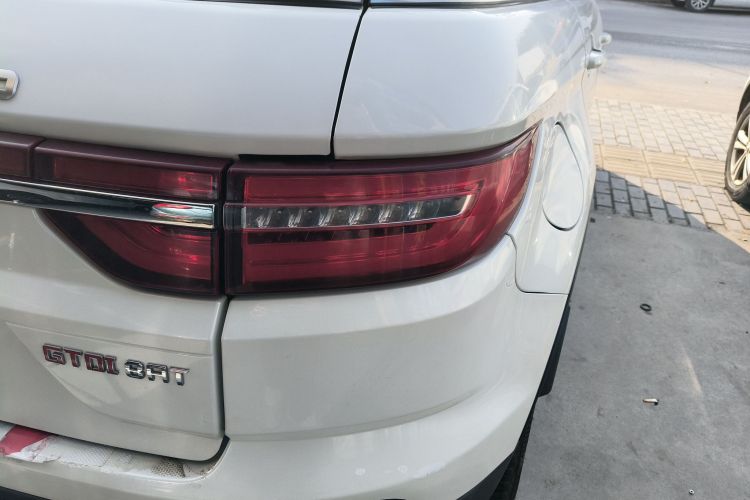 陆风X7 2018款 劲越 1.5T 全景尊享型车身外观9