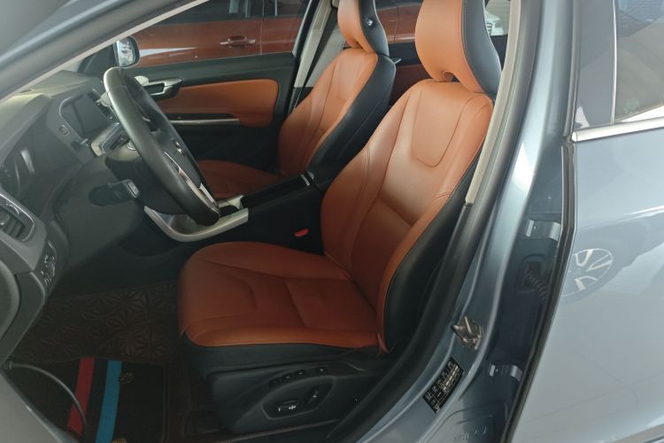 沃尔沃S60 2018款 S60L T3 智进进取版局部细节19