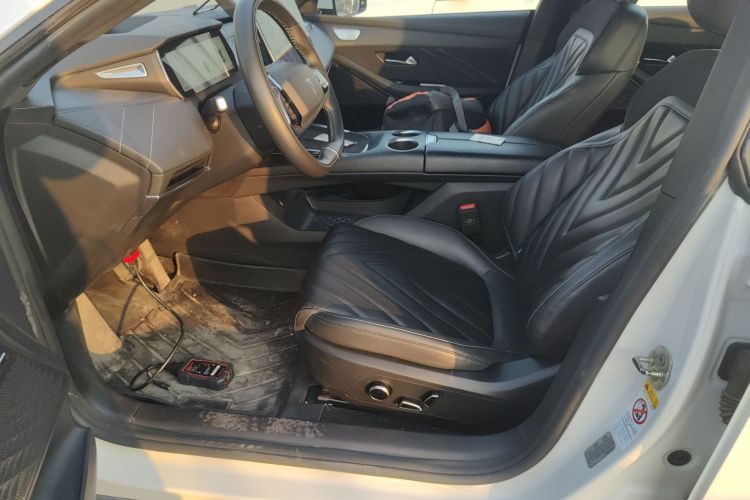 深蓝汽车 深蓝SL03 2023款 200Max增程版中控内饰19