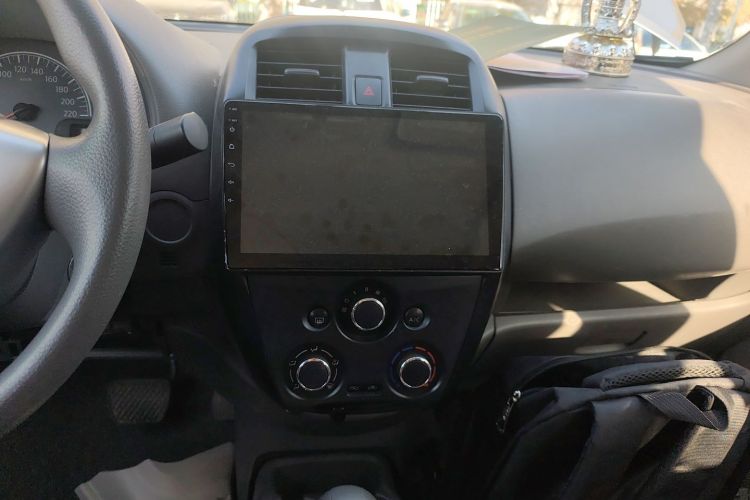 日产 阳光 2015款 1.5XE CVT舒适版中控内饰16