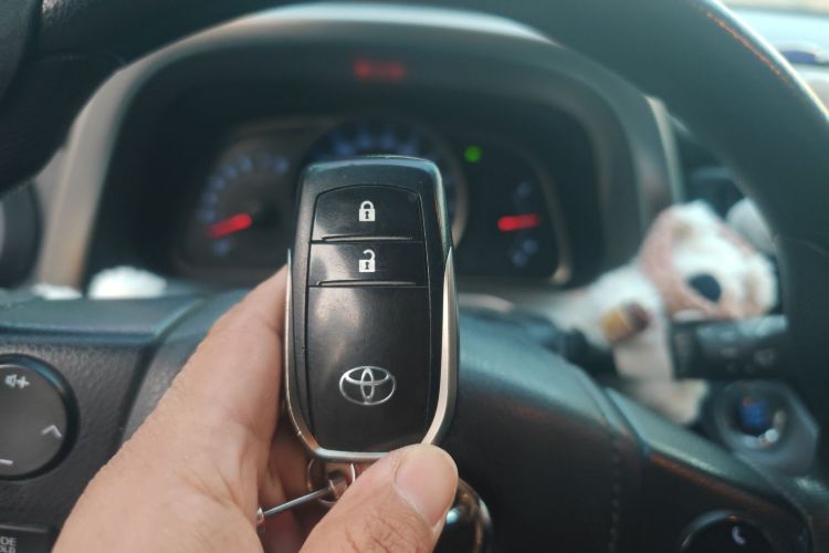 丰田 RAV4荣放 2019款 2.0L CVT两驱舒适版 国VI中控内饰11