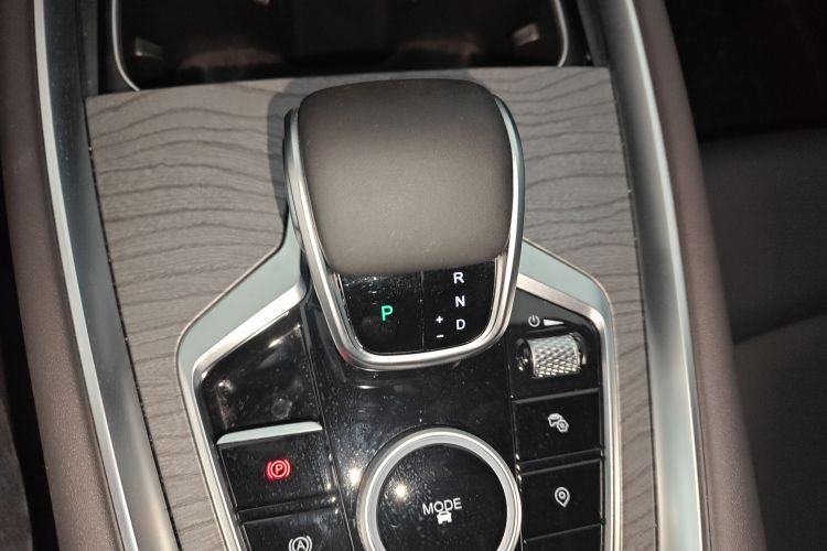 奇瑞 瑞虎8 PRO 2025款 290T 两驱豪华版中控内饰18