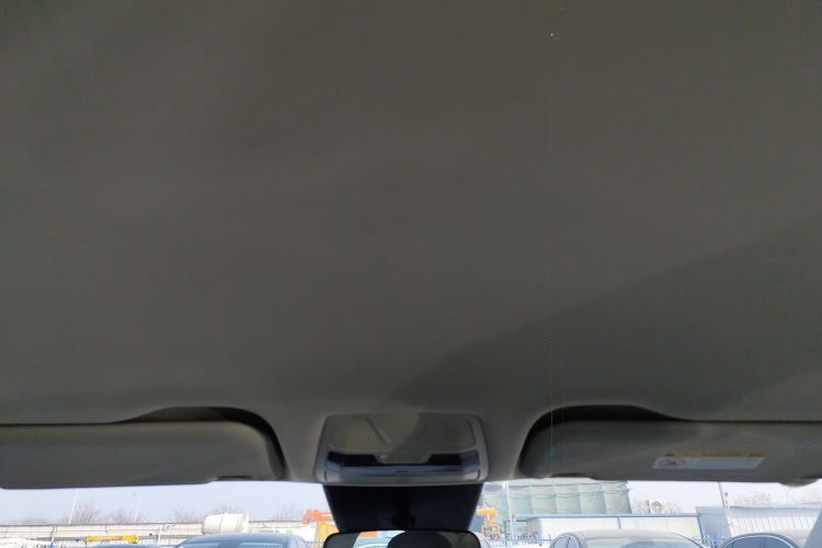 红旗E-QM5 2022款 431km 充电乐享版局部细节22