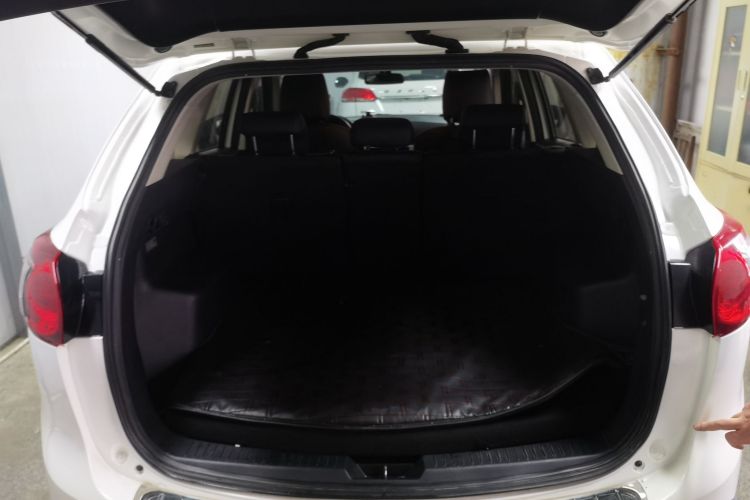 马自达CX-5 2015款 2.0L 自动两驱都市型机舱底盘23