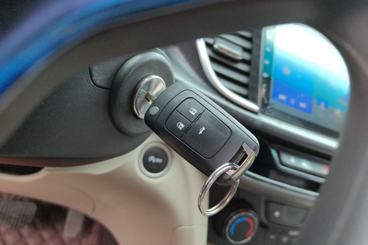 别克 英朗 2018款 15T 双离合进取型 国V中控内饰11