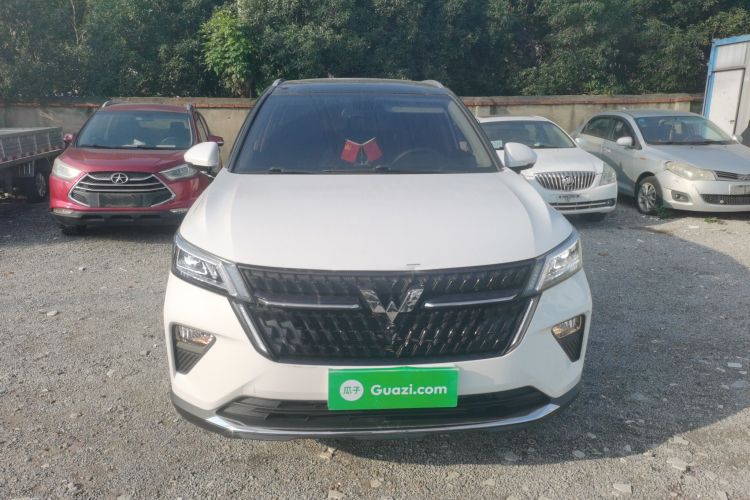 五菱汽车 五菱星辰 2021款 1.5T CVT星曜版车身外观2