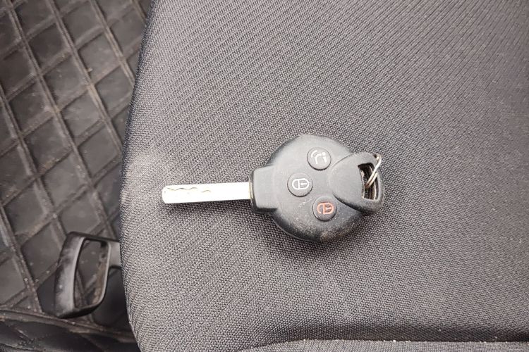 smart fortwo 2015款 1.0 MHD 新年特别版中控内饰7001