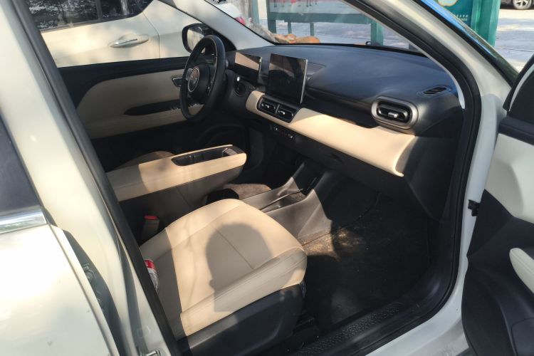 五菱汽车 五菱缤果PLUS 2024款 330km 五座版局部细节9005