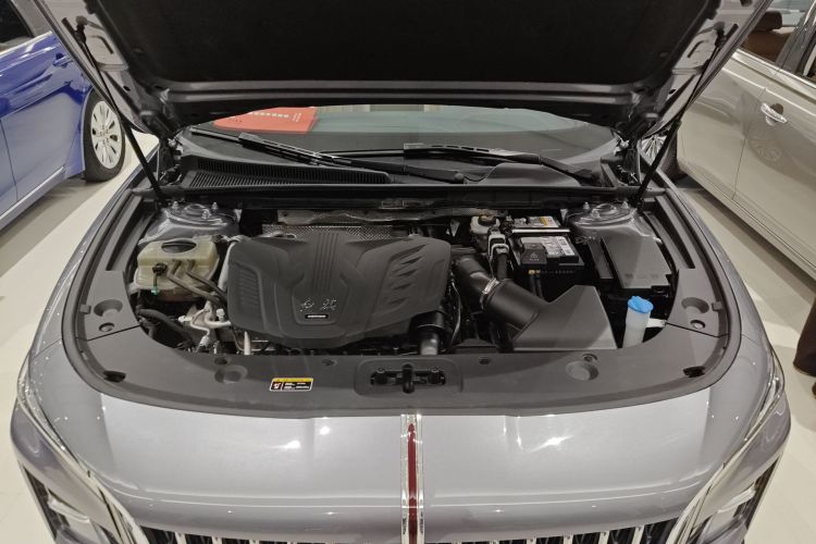 红旗H5 2023款 1.5T DCT智联旗韵版机舱底盘24