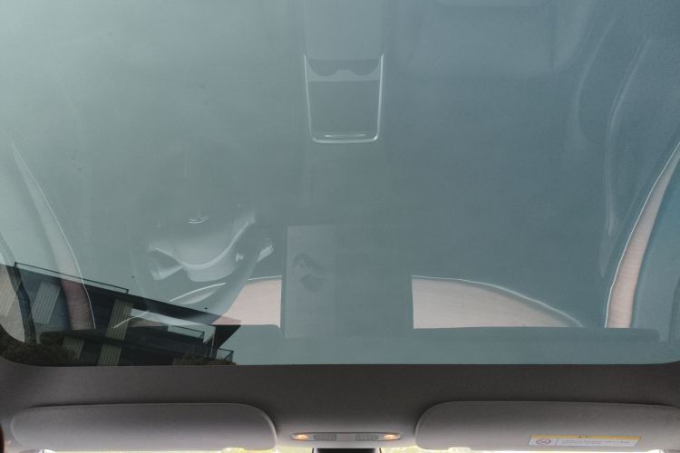 特斯拉 Model Y 2021款 长续航全轮驱动版中控内饰22