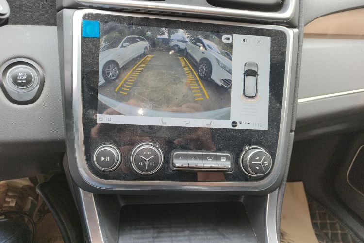 领克01 2017款 2.0T 两驱型Pro版局部细节16