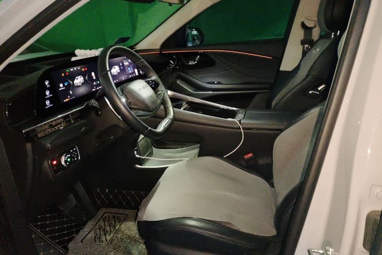星途瑶光 2023款 400T 两驱优享飞鱼版中控内饰19