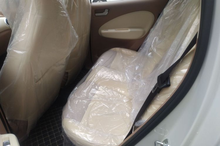 五菱汽车 宏光MINIEV 2025款 四门版 臻享+款中控内饰21