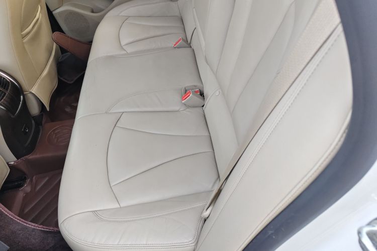 别克 君越 2016款 20T 领先型中控内饰21