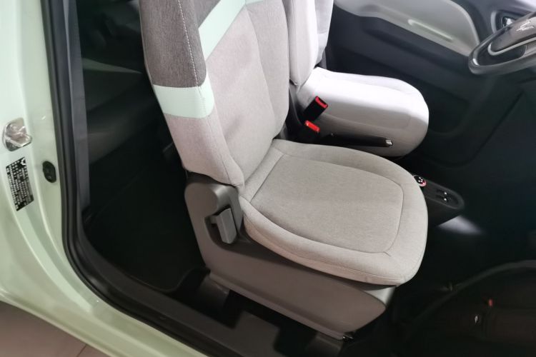 五菱汽车 宏光MINIEV 2022款 悦享款 磷酸铁锂局部细节41