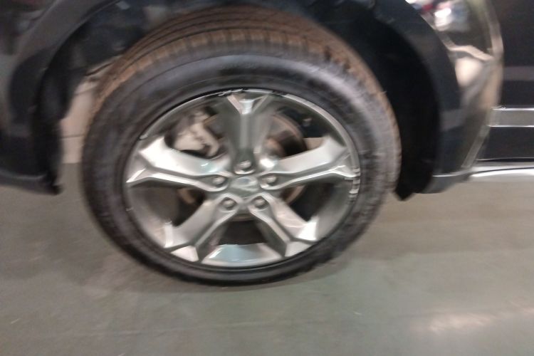 道奇 酷威 2016款 2.4L 两驱旅行版车身外观6008