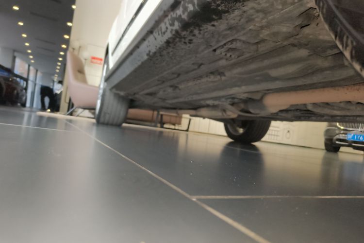 奔驰GLK级 2014款 GLK 200 标准型局部细节9001