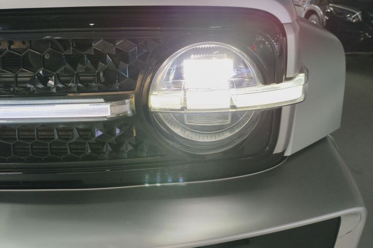 超境汽车 共创坦克300 2021款 2.0T 赛博坦克局部细节36