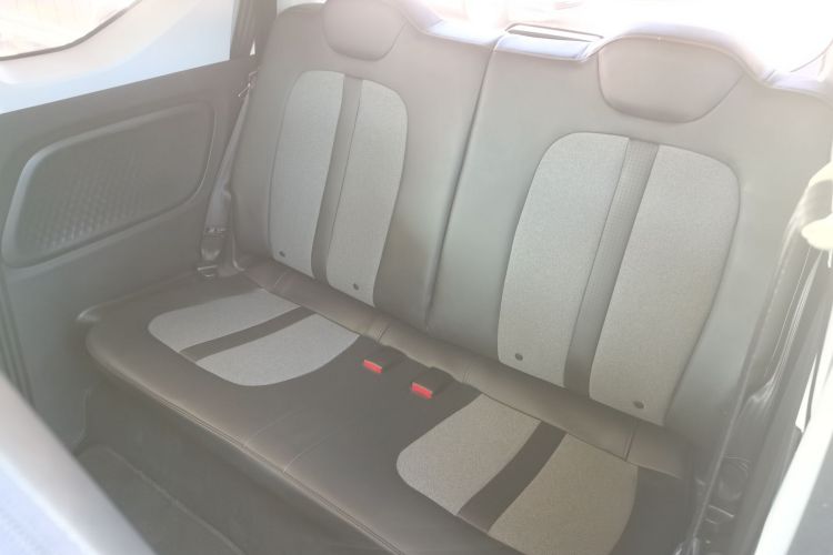 五菱汽车 宏光MINIEV 2022款 GAMEBOY 200km 玩咖款 磷酸铁锂中控内饰21