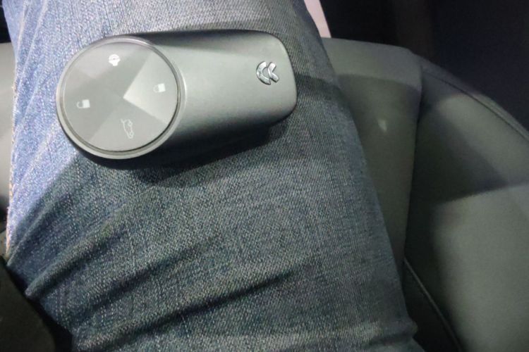 蔚来ES6 2020款 420KM 运动版中控内饰11