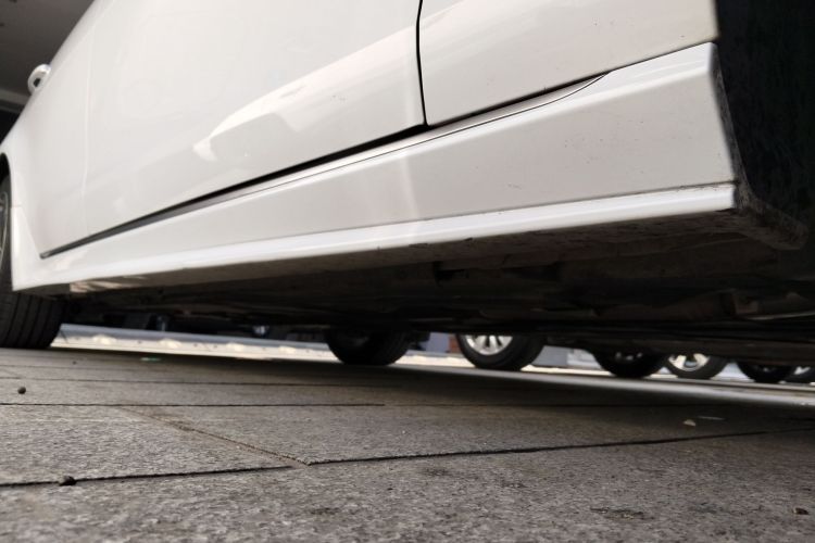 捷豹XEL 2021款 2.0T 250PS R-DYNAMIC S进取运动版局部细节9001