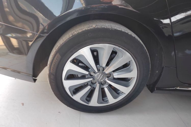 奥迪A6L 2016款 30 FSI 舒适型车身外观56