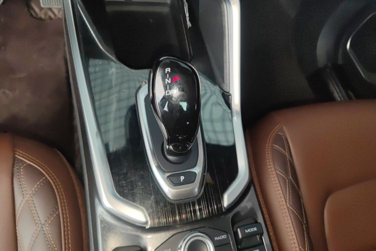 哈弗H6 2020款 1.5GDIT 自动铂金豪华版中控内饰18