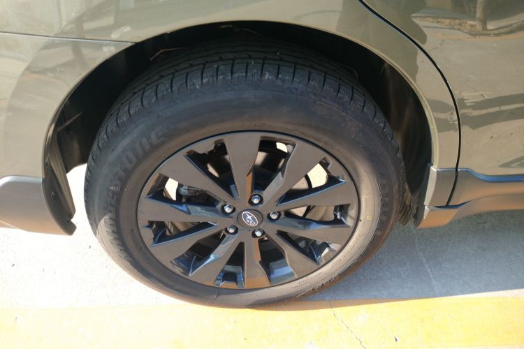 斯巴鲁 傲虎 2020款 改款 2.5i 特装版 EyeSight车身外观6008