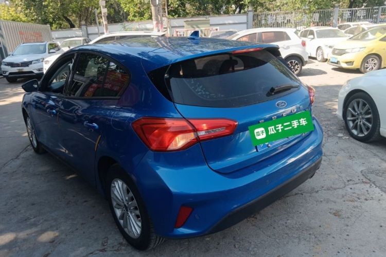 福特 福克斯 2019款 两厢 EcoBoost 180 自动锋潮型车身外观4