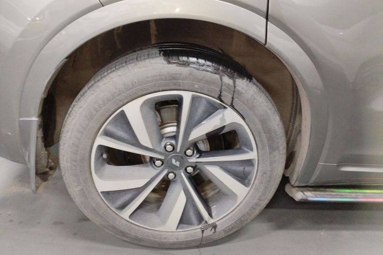 理想汽车 理想ONE 2021款 增程6座版车身外观56