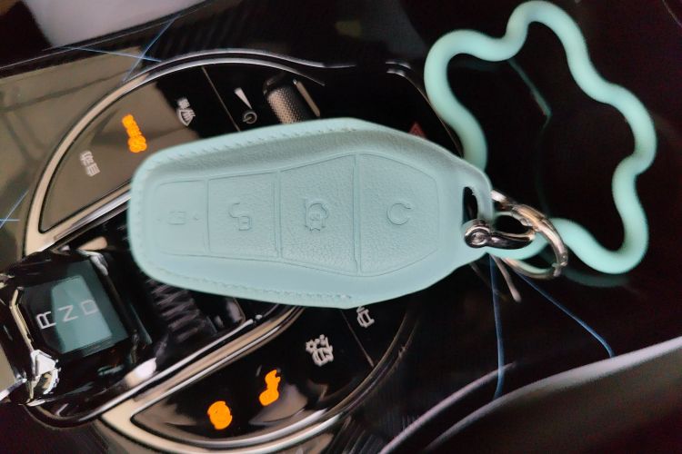 比亚迪 海豹 2022款 700km 长续航后驱版中控内饰7001